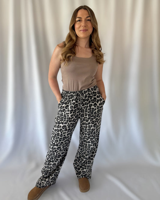 Musselin Hose Leo
